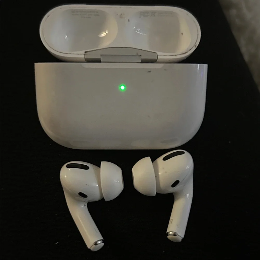 AirPod Pro—Wireless Earbuds with Charging Case - White